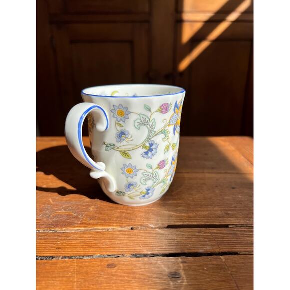 VTG Floral Mug with Swirl & Blue Trim Fine Bone China, Haddon Hall Blue, England - Picture 8 of 10